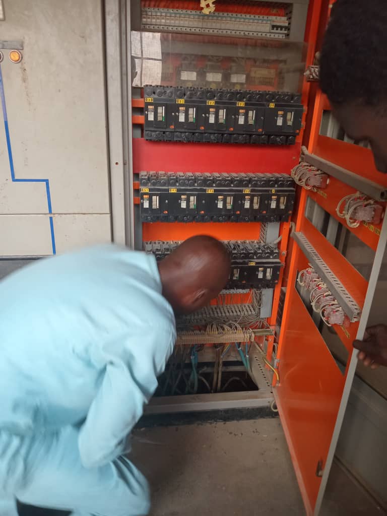 WhatsApp Image 2025-10-19 at 00.45.12_a6ead9a4