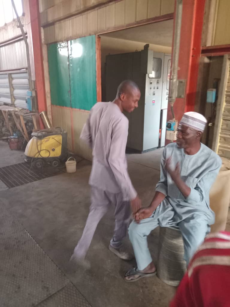 WhatsApp Image 2025-10-19 at 00.45.14_55567739